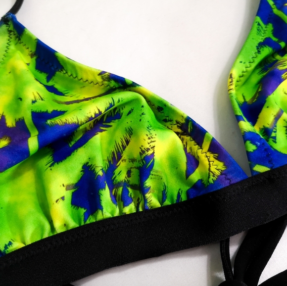 Speedo Bikini Top Size M - Picture 3 of 6